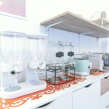 Brutia Mom&son